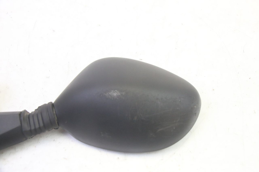 photo de RETROVISOR IZQUIERDO PIAGGIO XEVO - X EVO 125 (2007 - 2017) - Detalles de los puntos de fijación