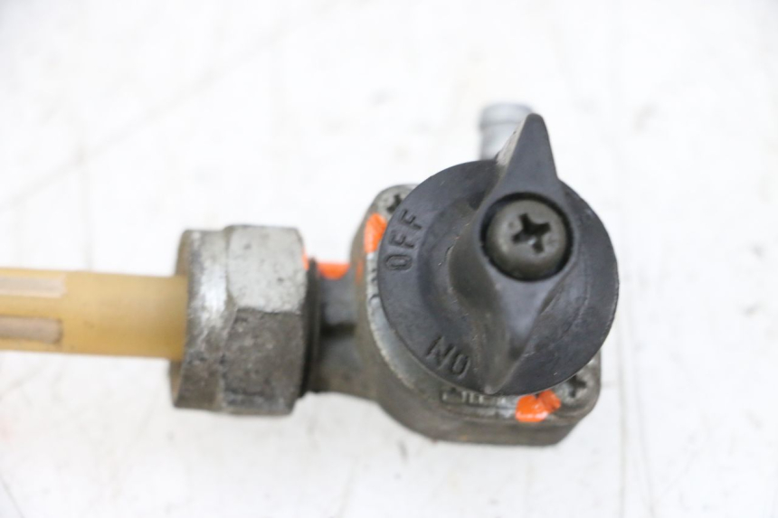 photo de VALVULA DEPOSITO HONDA NSR R 125 (1994 - 2003) - Zoom estado de uso