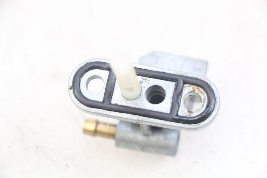 photo de GRIFO DEL DEPóSITO YAMAHA TTR 125 (2000 - 2020)
