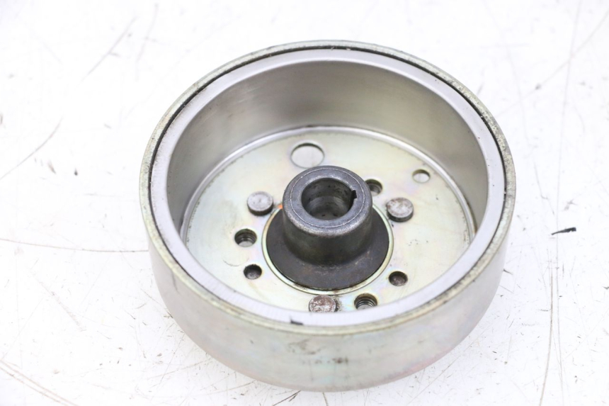 photo de VOLANTE MAGNETICO MBK BOOSTER SPIRIT NAKED 50 (2004 - 2017) - Detalle de la pieza