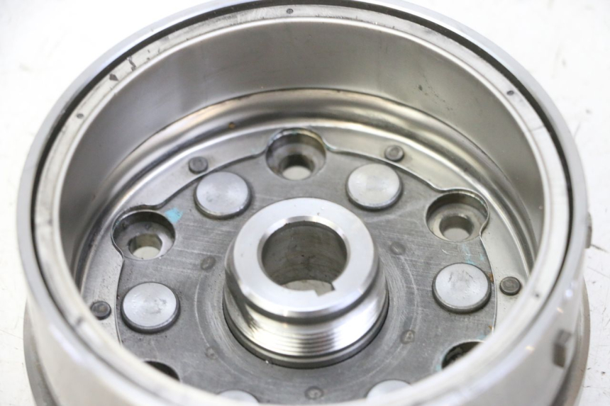 photo de VOLANTE MAGNETICO HONDA CBF 125 (2009 - 2015)