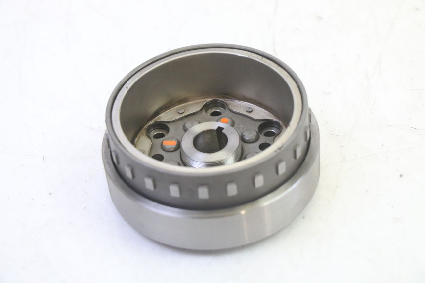 photo de VOLANTE MAGNETICO PIAGGIO MP3 LT 300 (2010 - 2016)