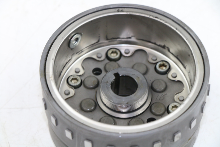 photo de VOLANTE MAGNETICO PIAGGIO MP3 LT 400 (2007 - 2012)