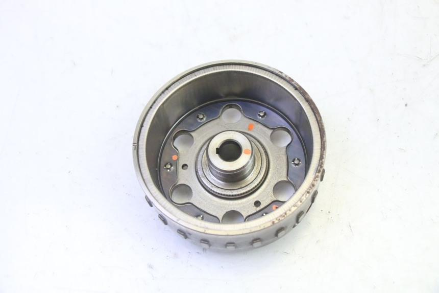 photo de VOLANTE MAGNETICO PEUGEOT SATELIS 125 (2006 - 2009)