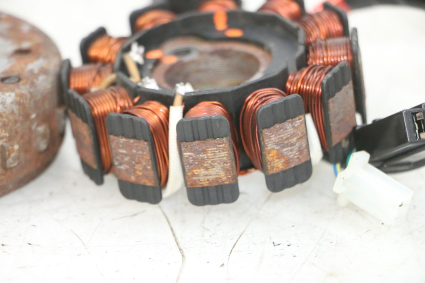 photo de ESTATOR KYMCO AGILITY 16+ 4T 50 (2018 - 2023) - Otra vista del artículo