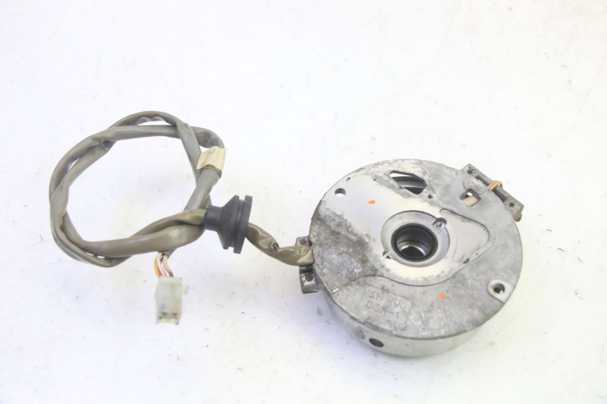 photo de ROTOR ESTATOR MBK BOOSTER SPIRIT 50 (2004 - 2017) - Primer plano técnico