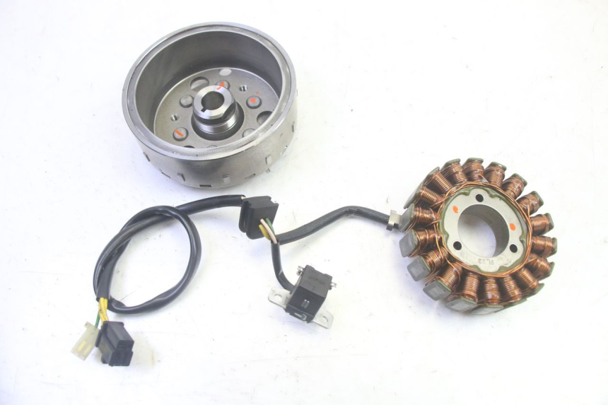 photo de ROTOR ESTATOR SUZUKI BURGMAN 125 (2007 - 2014) - Detalle de la pieza