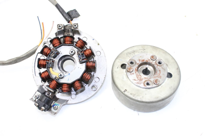 photo de ESTATOR YAMAHA BW'S 50 (1999 - 2003) - Otra perspectiva