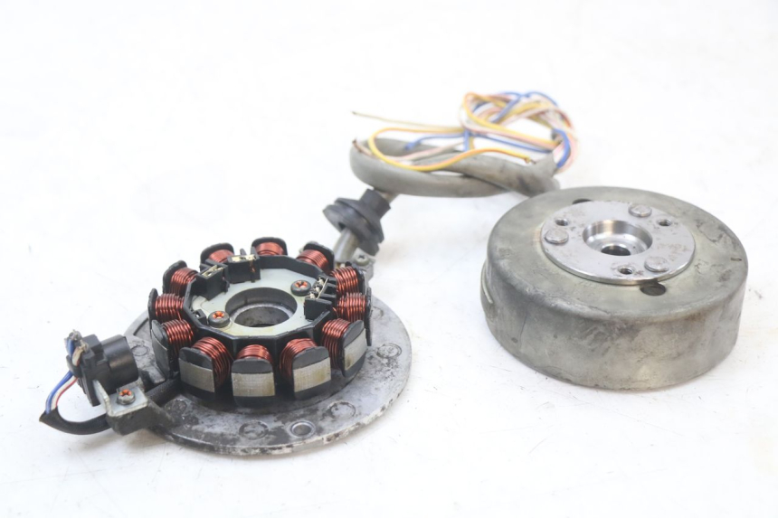 photo de ESTATOR YAMAHA BW'S 50 (2004 - 2017) - Vista principal