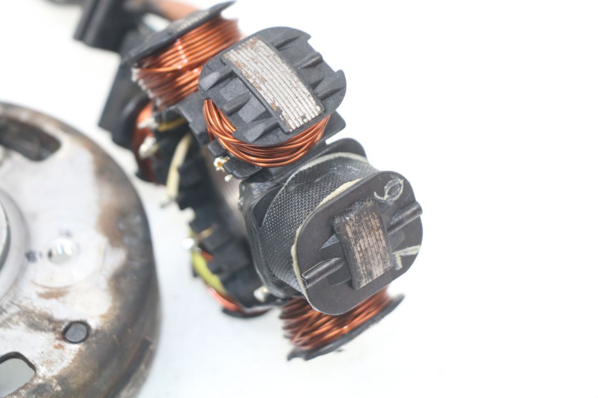 photo de ESTATOR PEUGEOT ELYSTAR 50 (2002 - 2014)