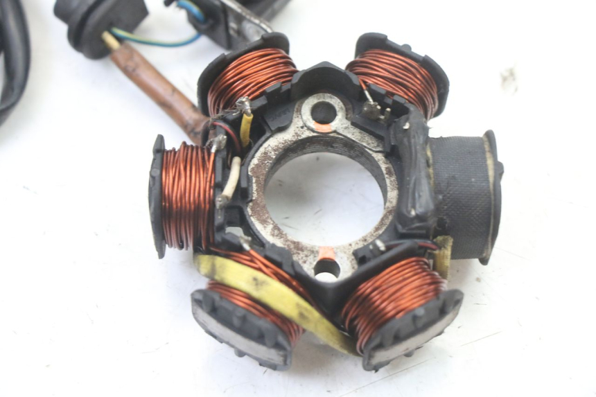 photo de ESTATOR PEUGEOT ELYSTAR 50 (2002 - 2014)