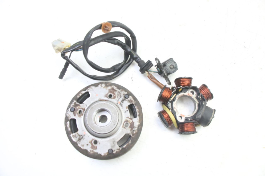 photo de ESTATOR PEUGEOT ELYSTAR 50 (2002 - 2014)