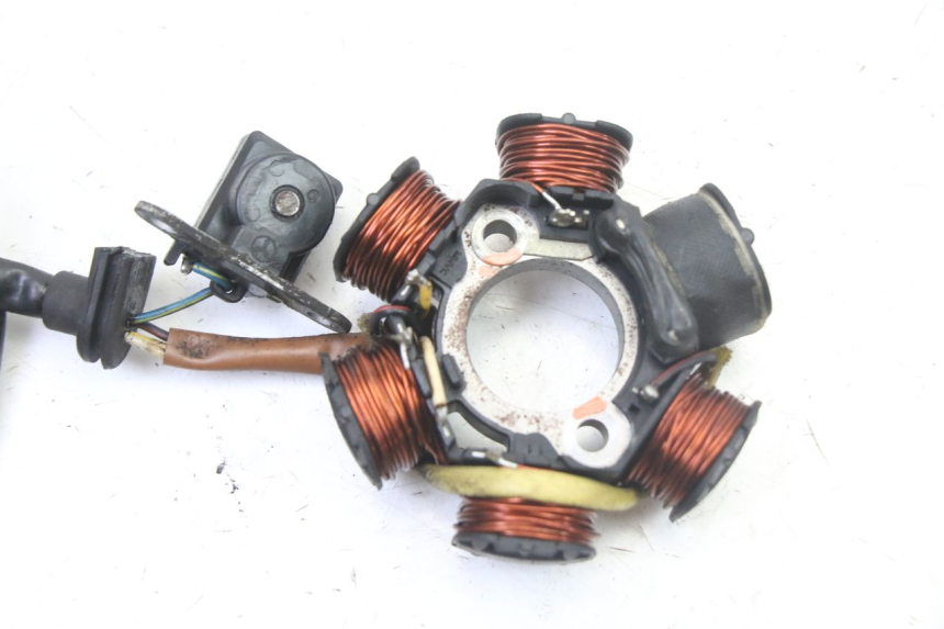 photo de ESTATOR PEUGEOT ELYSTAR 50 (2002 - 2014)