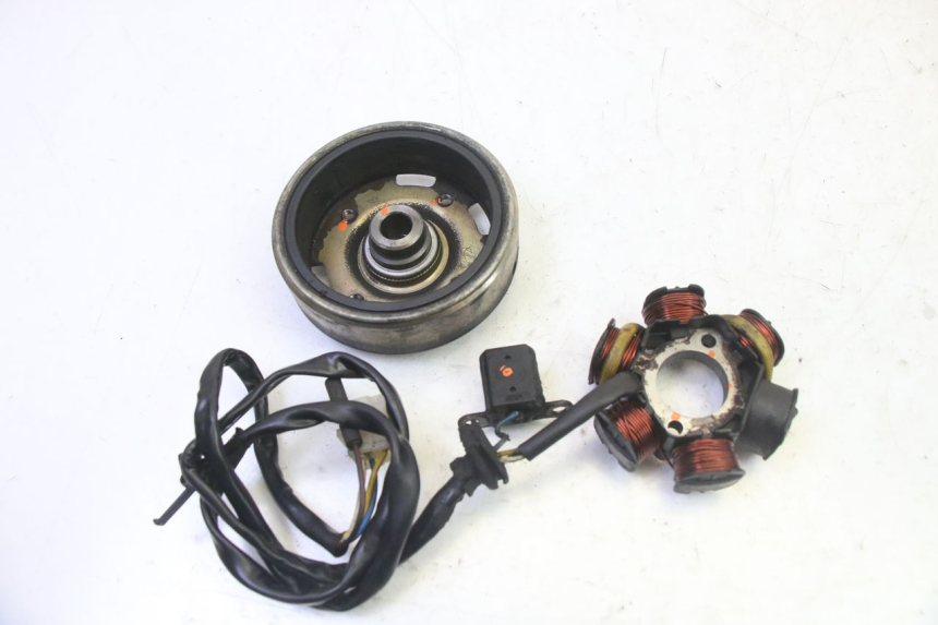 photo de ESTATOR PEUGEOT ELYSTAR 50 (2002 - 2014)