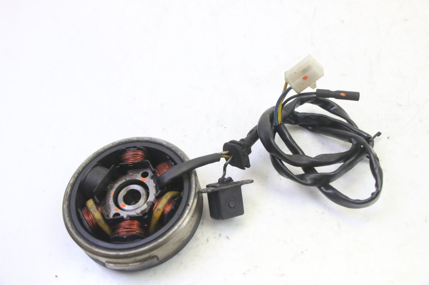 photo de ESTATOR PEUGEOT ELYSTAR 50 (2002 - 2014)