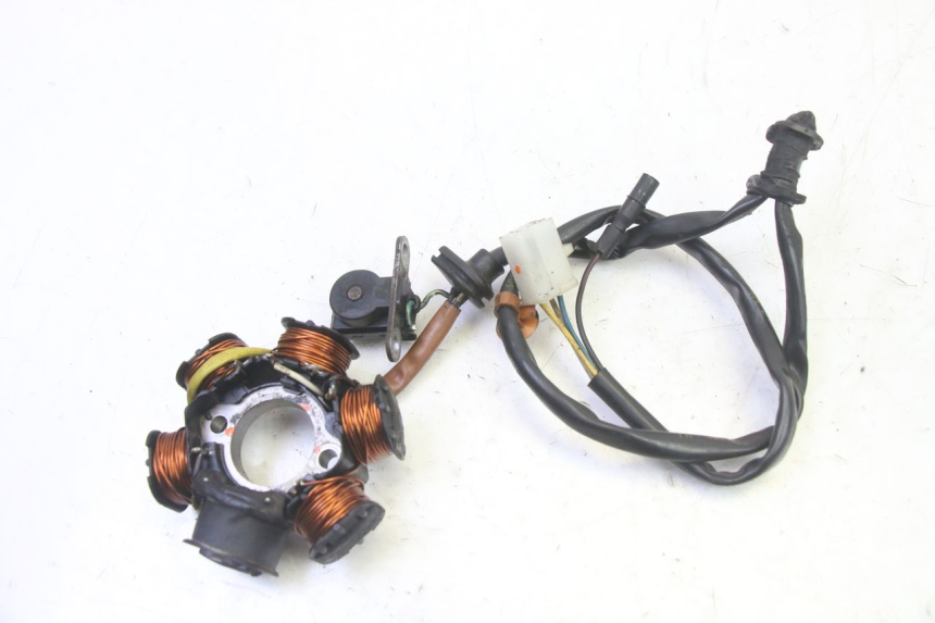 photo de ESTATOR PEUGEOT ELYSTAR 50 (2002 - 2014)