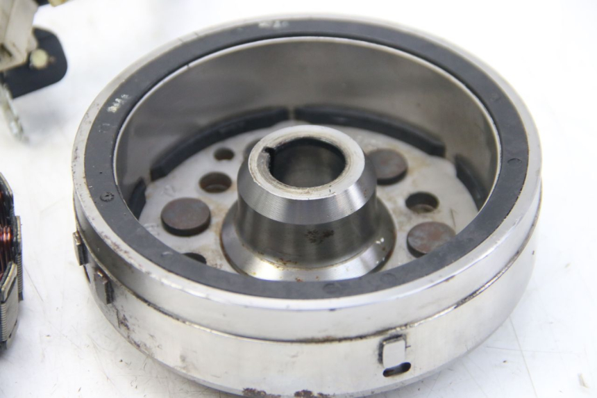 photo de ROTOR ESTATOR YAMAHA FZS FAZER 600 (1998 - 2001)