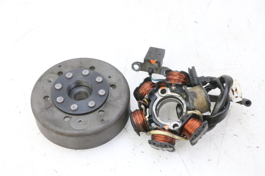 photo de ROTOR ESTATOR PEUGEOT KISBEE 2T 50 (2010 - 2017)