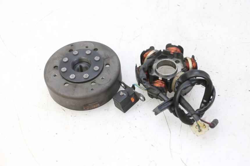 photo de ROTOR ESTATOR PEUGEOT KISBEE 2T 50 (2010 - 2017)