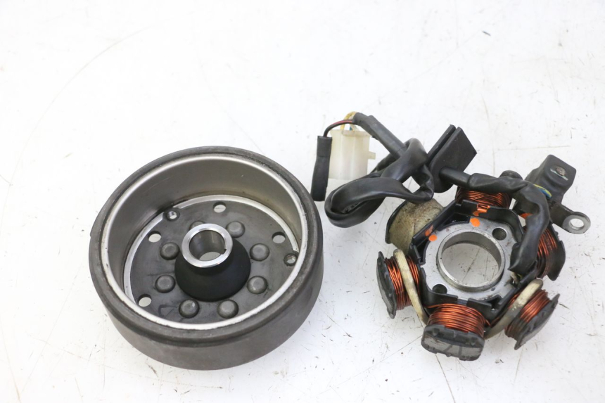 photo de ROTOR ESTATOR PEUGEOT KISBEE 2T 50 (2010 - 2017)