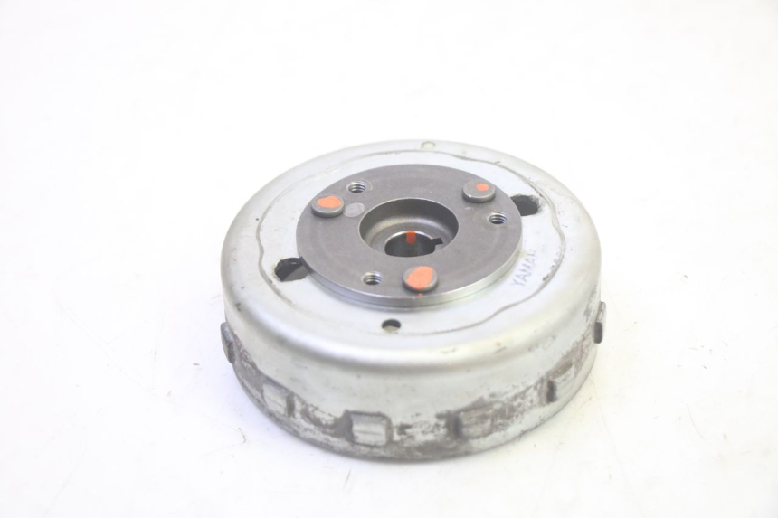 photo de ESTATOR YAMAHA NEOS NEO'S 4T 50 (2008 - 2016) - Zoom sobre los componentes