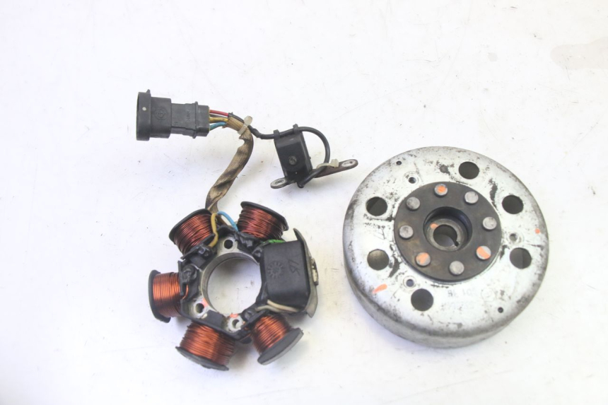 photo de ESTATOR PIAGGIO NEW TYPHOON 50 (2010 - 2017)