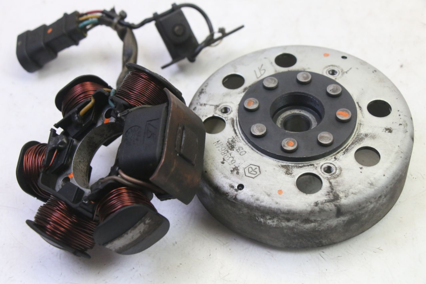 photo de ESTATOR PIAGGIO NEW TYPHOON 50 (2010 - 2017)