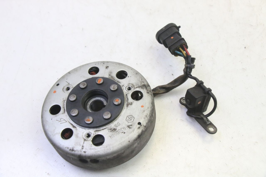 photo de ESTATOR PIAGGIO NEW TYPHOON 50 (2010 - 2017)