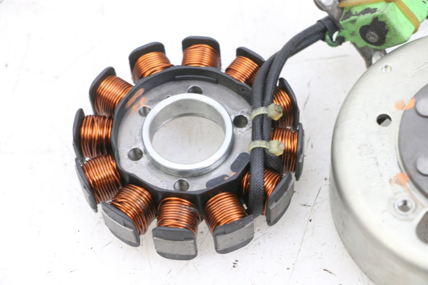 photo de ESTATOR PIAGGIO NEW TYPHOON 50 (2018 - 2021) - Características distintivas