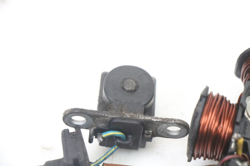 photo de ESTATOR PEUGEOT ELYSTAR 50 (2002 - 2014)