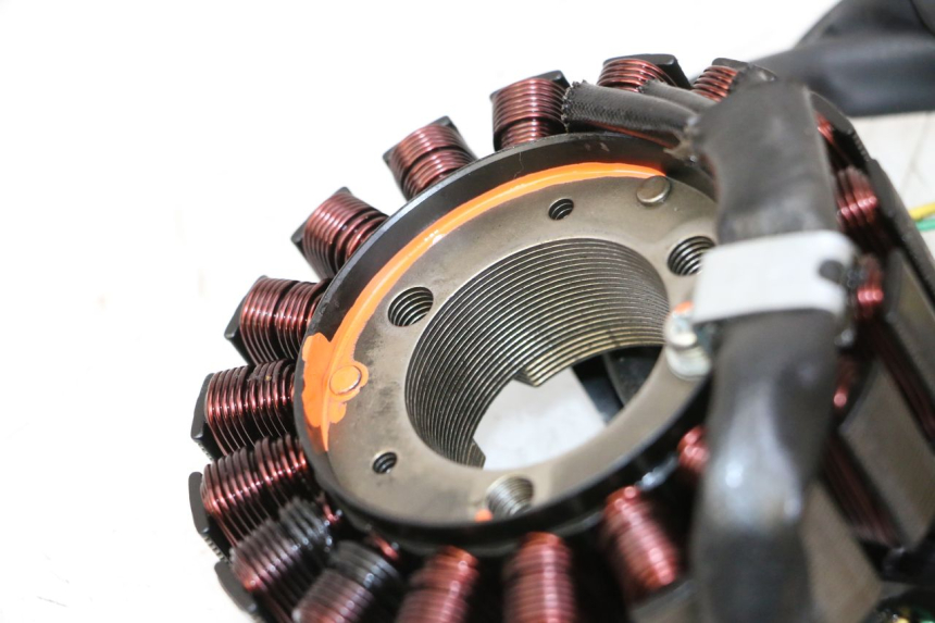 photo de ESTATOR PEUGEOT SATELIS 125 (2010 - 2012)