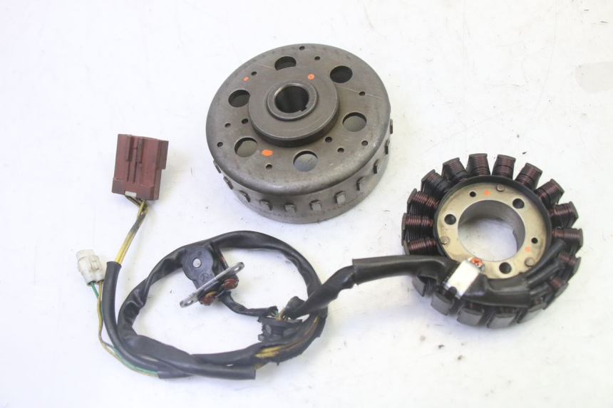 photo de ESTATOR PEUGEOT SATELIS 125 (2013 - 2018)