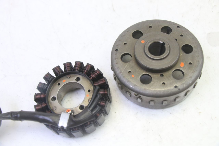 photo de ESTATOR PEUGEOT SATELIS 125 (2013 - 2018)