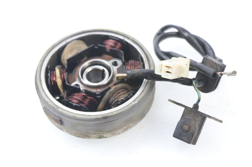 photo de ESTATOR PEUGEOT SPEEDFIGHT 3 AIR 50 (2009 - 2015)