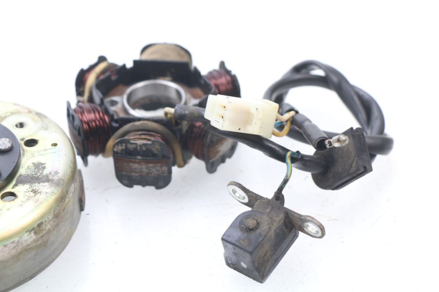 photo de ESTATOR PEUGEOT SPEEDFIGHT 3 AIR 50 (2009 - 2015)