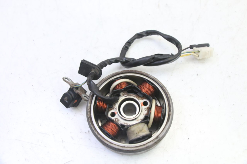 photo de ESTATOR PEUGEOT SPEEDFIGHT 3 AIR 50 (2009 - 2015)