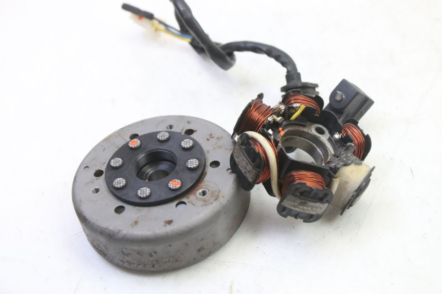 photo de ESTATOR PEUGEOT SPEEDFIGHT 3 AIR 50 (2009 - 2015)