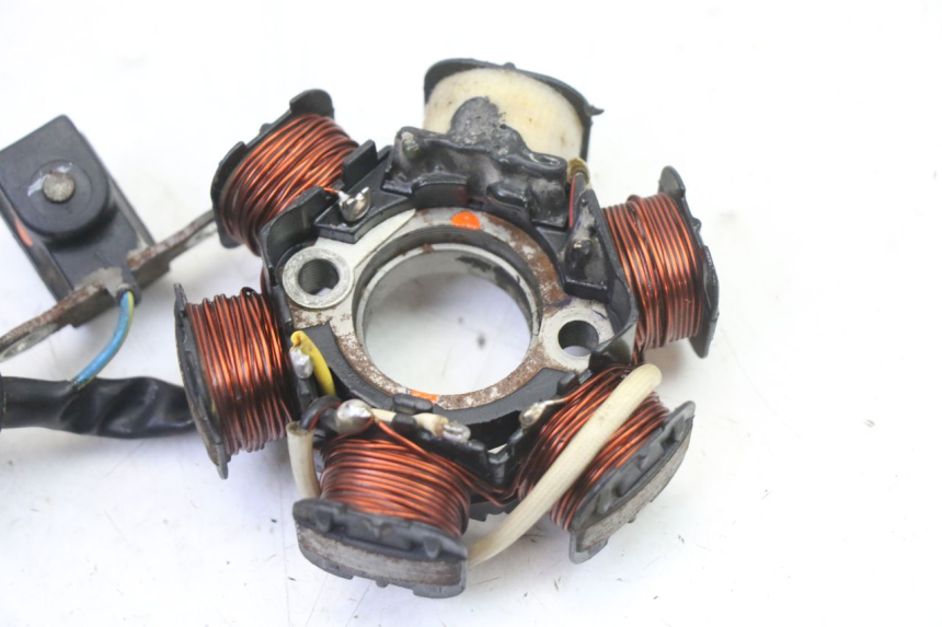 photo de ESTATOR PEUGEOT SPEEDFIGHT 3 AIR 50 (2009 - 2015)