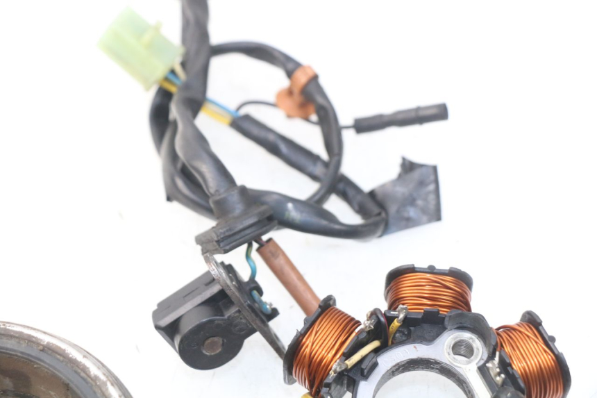 photo de ESTATOR PEUGEOT VIVACITY 50 (2004 - 2009)