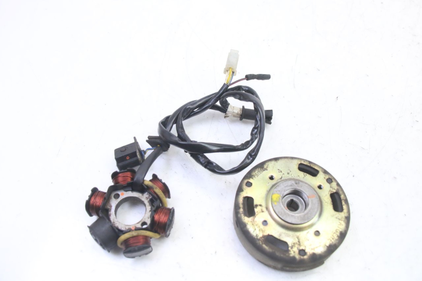 photo de ESTATOR PEUGEOT VIVACITY 50 (2004 - 2009)