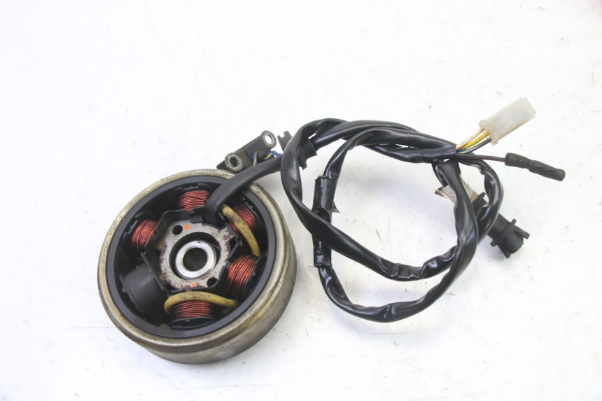 photo de ESTATOR PEUGEOT VIVACITY 50 (2004 - 2009)