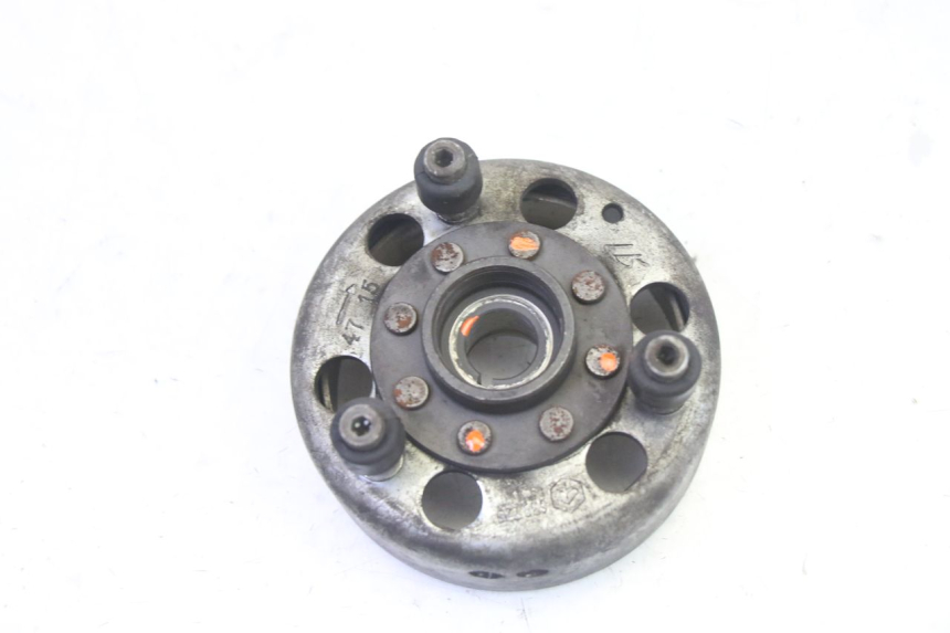 photo de VOLANTE MAGNETICO PIAGGIO XEVO - X EVO 125 (2007 - 2016)