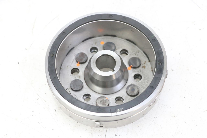 photo de VOLANTE MAGNETICO YAMAHA FZS FAZER 600 (2001 - 2003)
