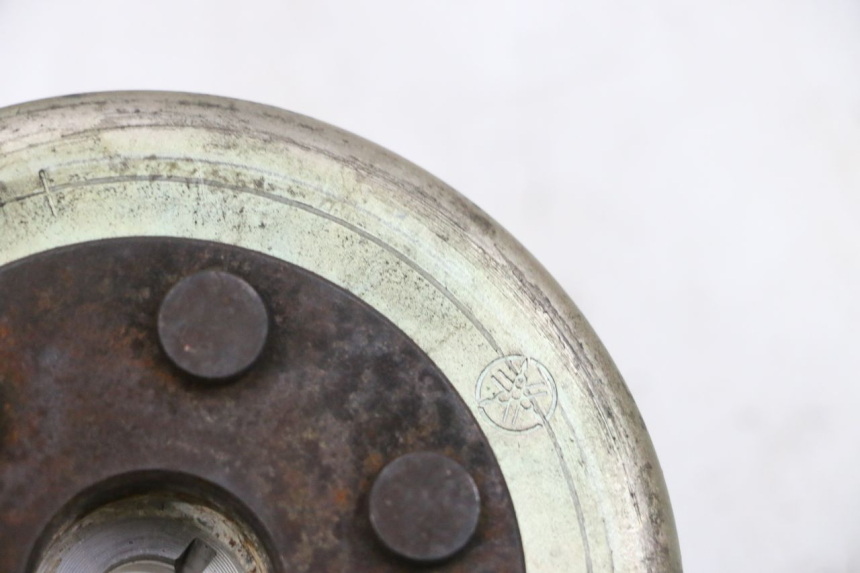 photo de VOLANTE MAGNETICO YAMAHA YP MAJESTY 125 (2002 - 2006) - Detalle de la pieza