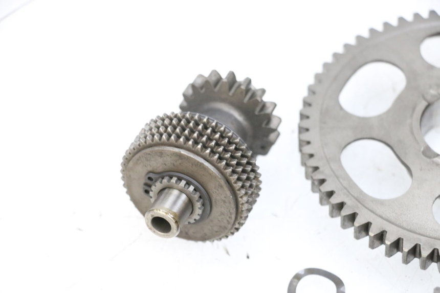 photo de ARRANQUE RUEDA LIBRE SUZUKI BURGMAN EXECUTIVE ABS 650 (2006 - 2012) - Primer plano técnico