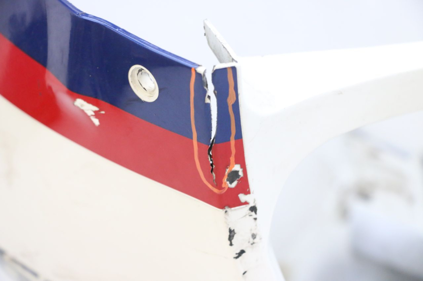 photo de QUILLA KAWASAKI GPX R WARBIRD 600 (1988 - 1993) - Estado de la superficie y material