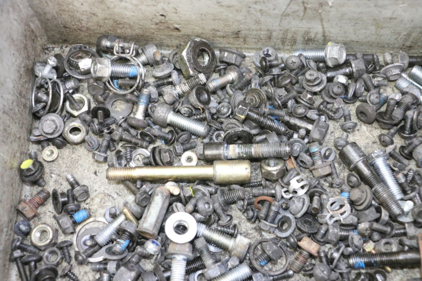 photo de TORNILLOS QUADRO 4 4D 350 (2015 - 2018)