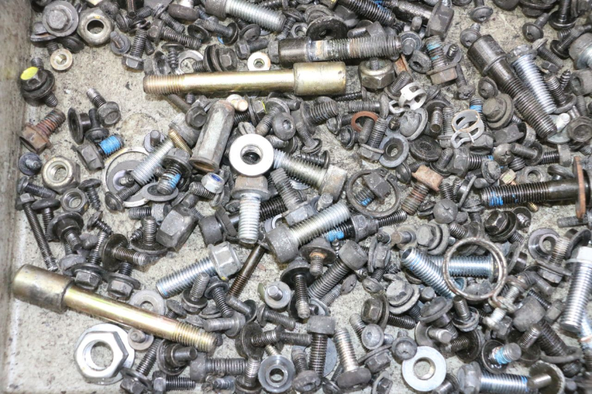 photo de TORNILLOS QUADRO 4 4D 350 (2015 - 2018)