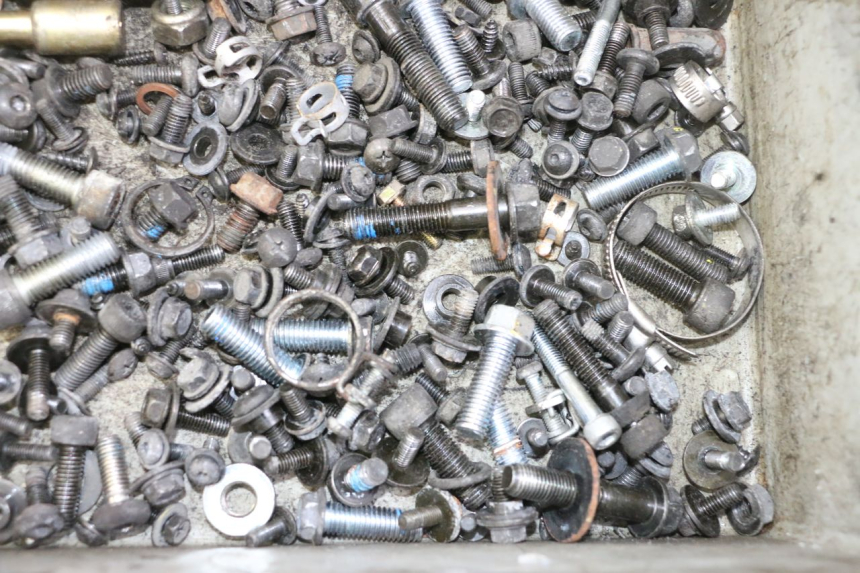 photo de TORNILLOS QUADRO 4 4D 350 (2015 - 2018)