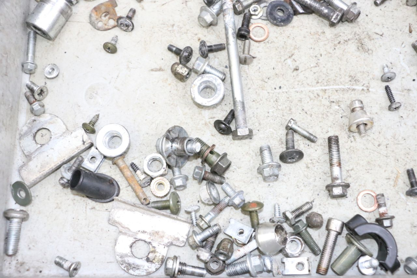 photo de TORNILLOS MAG POWER BOMBERS 4T 50 (2016 - 2026) - Otra perspectiva